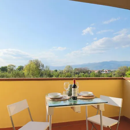 アパート Casa Di Alice Con Parcheggio Privato プラート