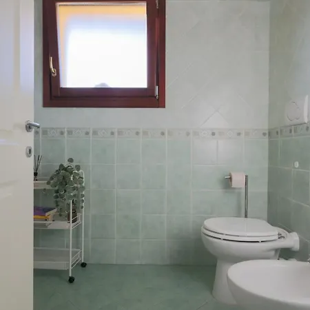 Casa Di Alice Con Parcheggio Privato アパート *